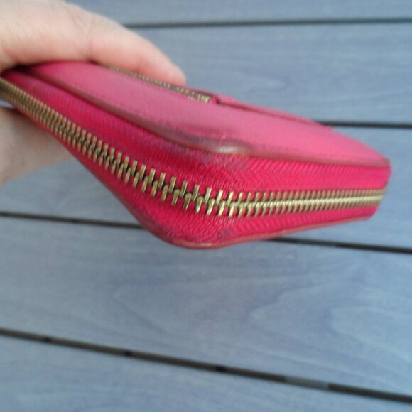 Fossil - Genuine Leather Wallet . - Picture 5 of 15